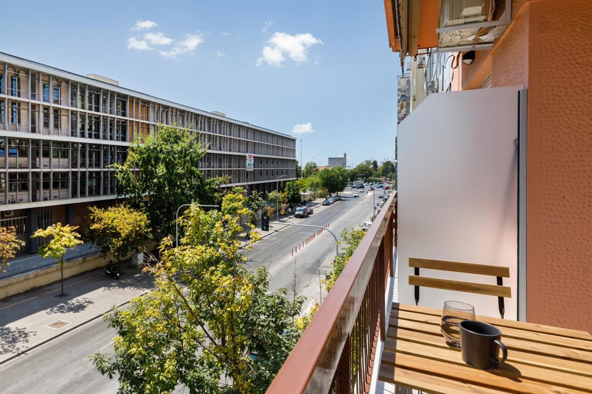 Lyon Suite By Alchemia Parking Thessaloniki Exterior foto